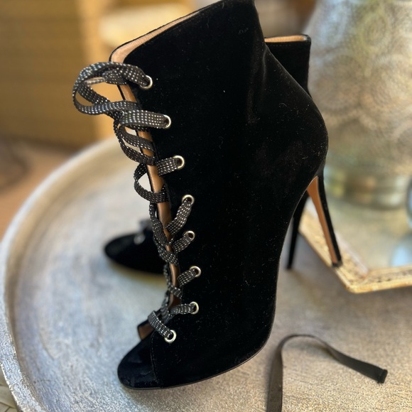 GIANVITO ROSSI Velvet black booties peep toe heels - Picture 3 of 10